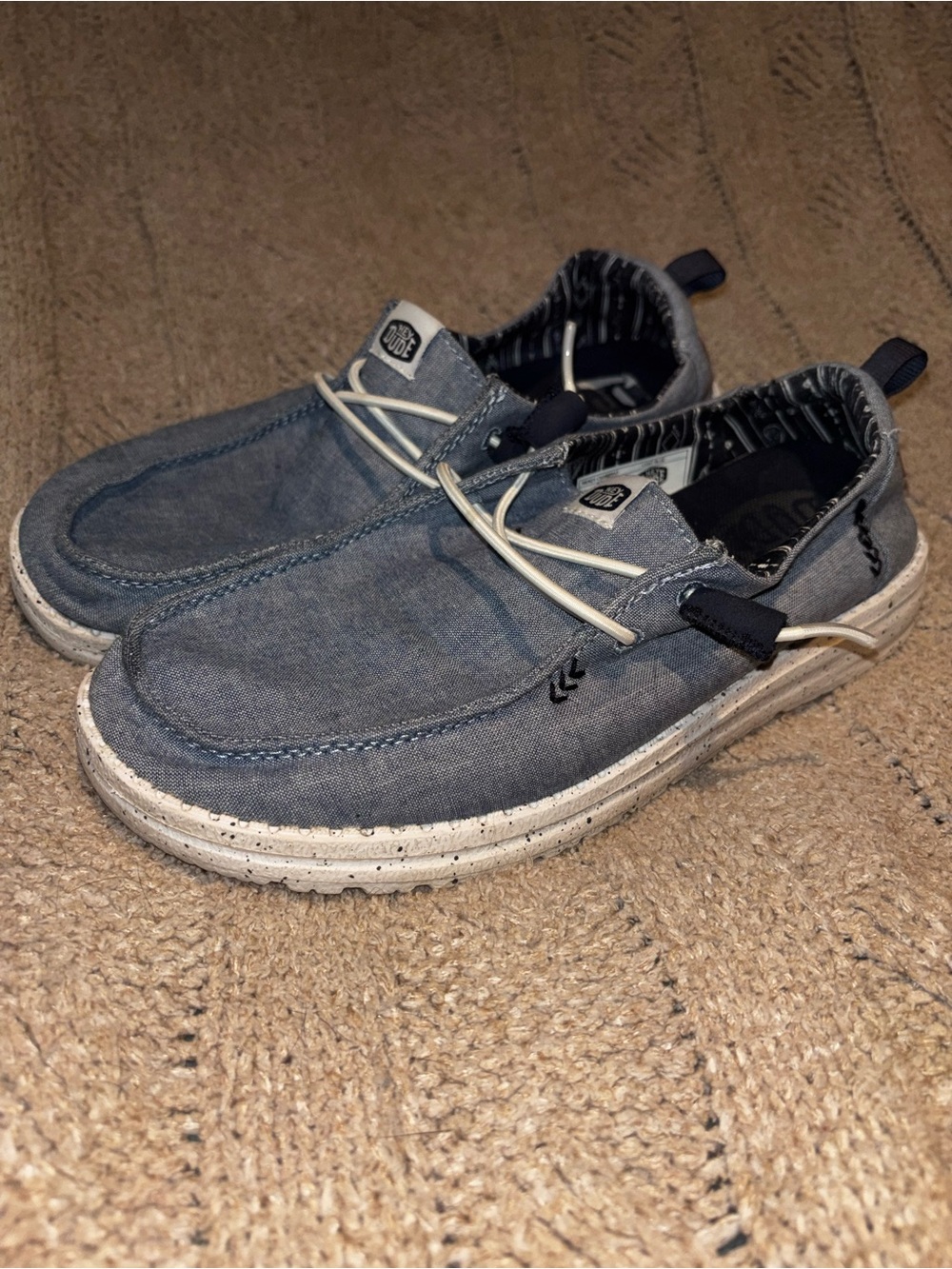Hey Dude Women’s Wendy Chambray (Light Blue / Denim Chambray) Size 8